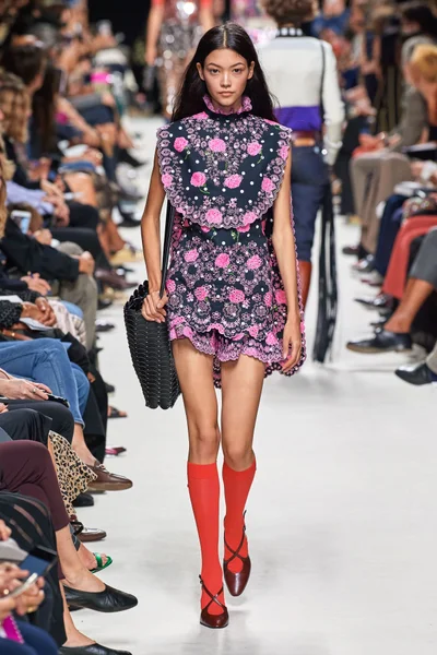 Look 6